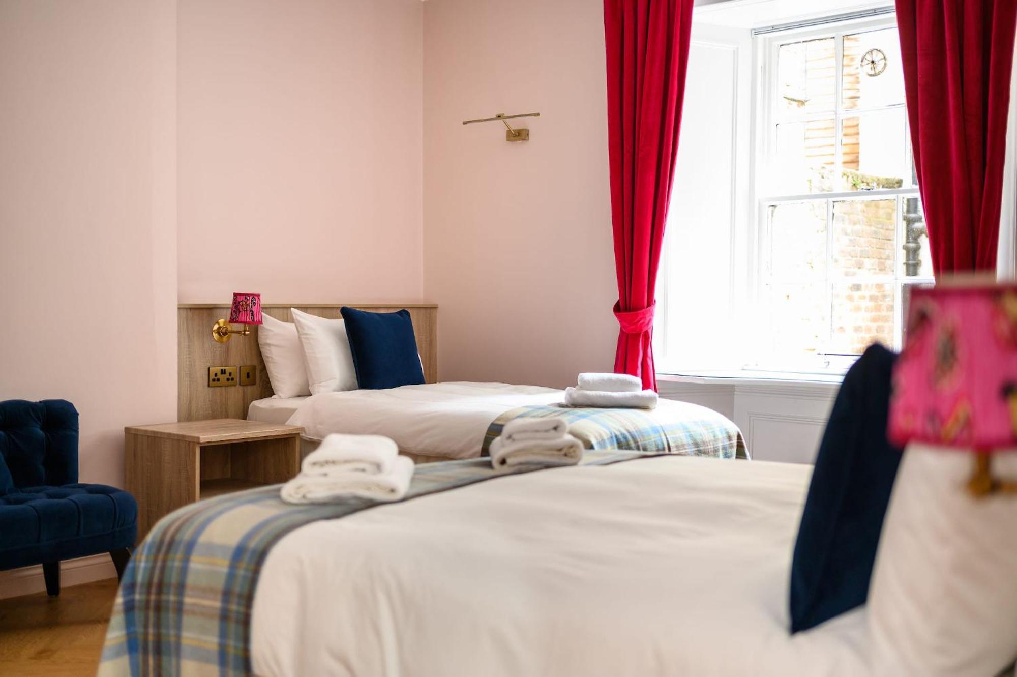 Queen Charlotte Guesthouse Edinburg Exteriör bild