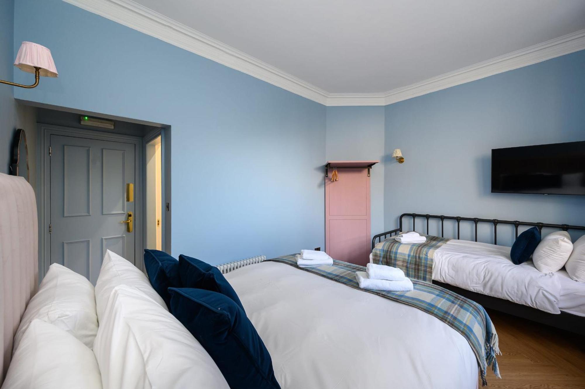 Queen Charlotte Guesthouse Edinburg Exteriör bild