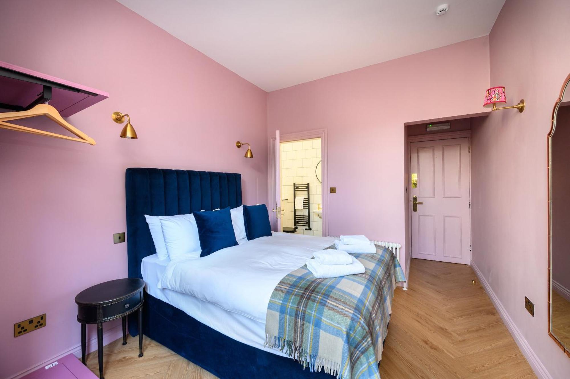 Queen Charlotte Guesthouse Edinburg Exteriör bild
